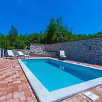 Gardens Holiday home Jovici Mucki