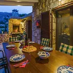 Gardens Holiday home Jovici Mucki