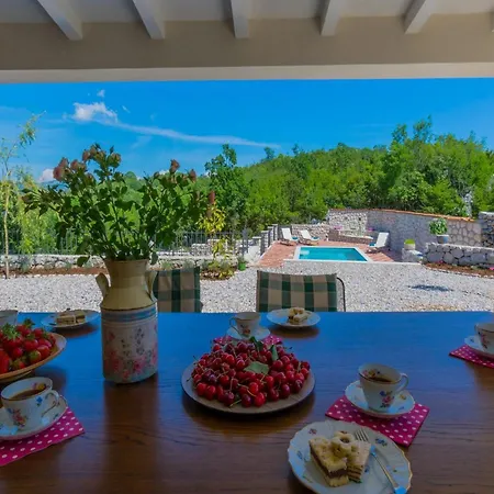 Holiday home Gardens
