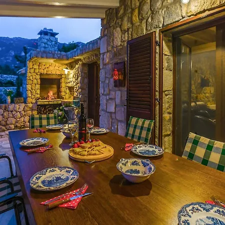 Gardens Holiday home Jovici Mucki