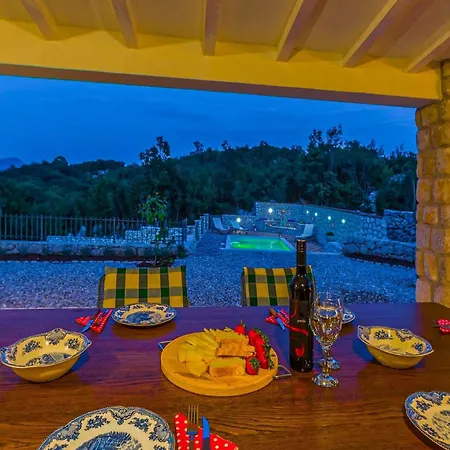 Gardens Holiday home *